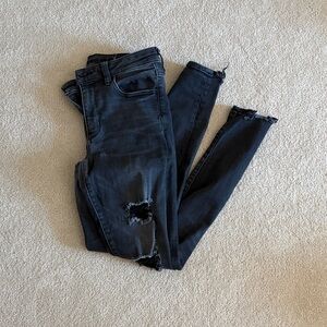 American Eagle, Distressed Black Women Jeans